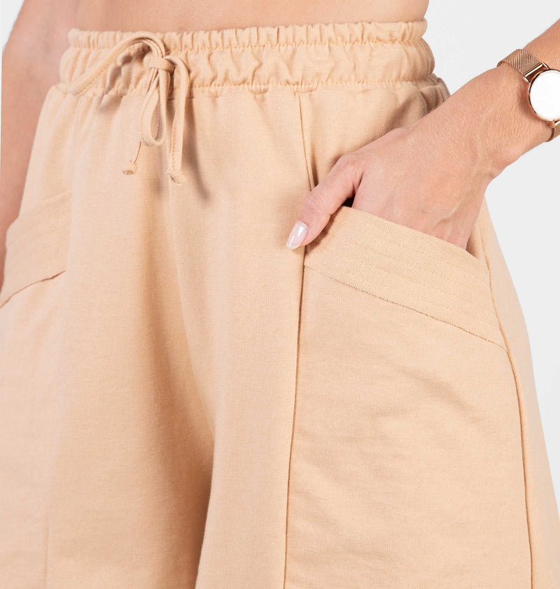 Evasê Shorts With Front Pocket