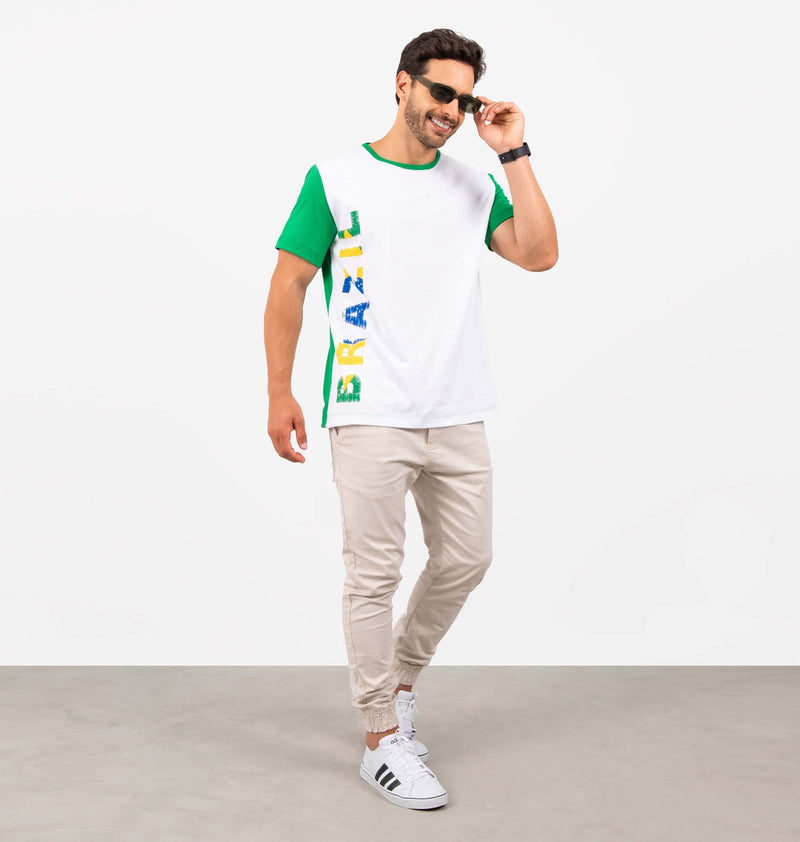 Camiseta con estampado lateral de Brasil