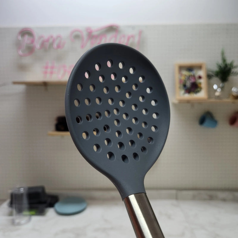 Silicone Skimmer with Wooden Handle