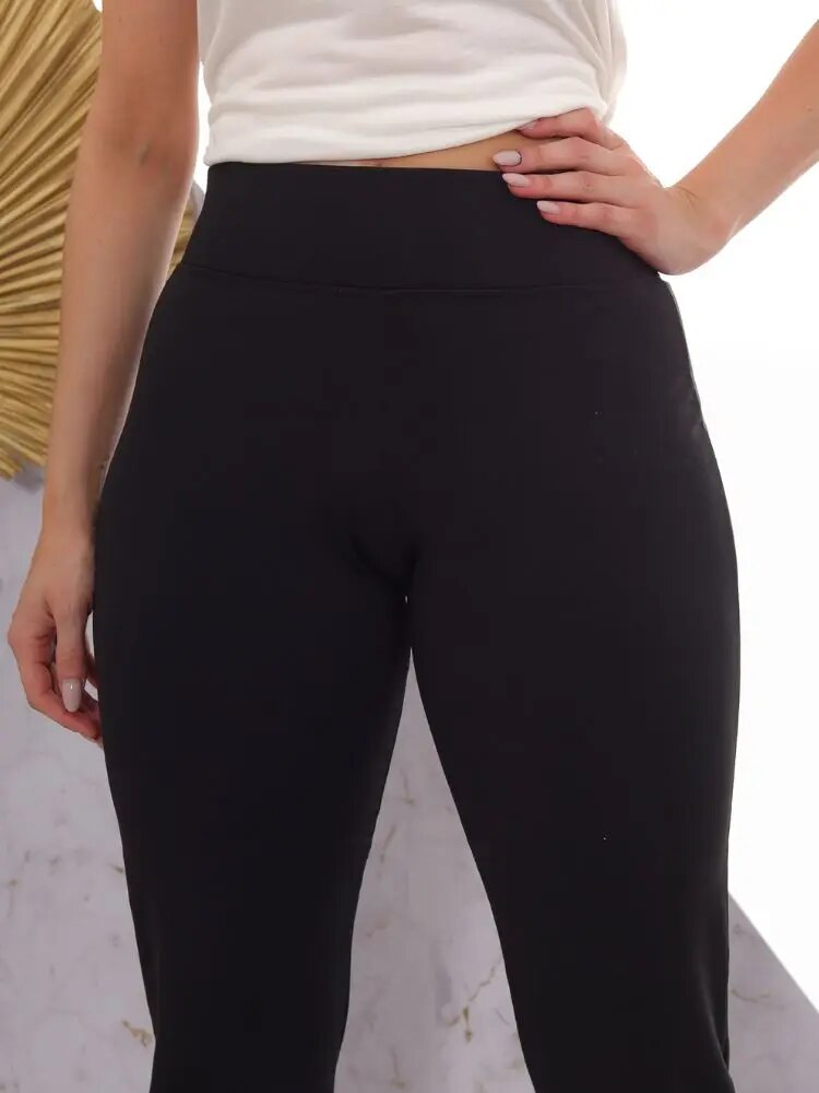 Calça Feminina Flare Peluciada Preto - Blackhurst