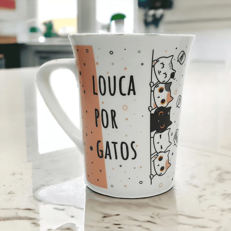 Caneca Louca por Gatos com Alça - 340ml - Blackhurst